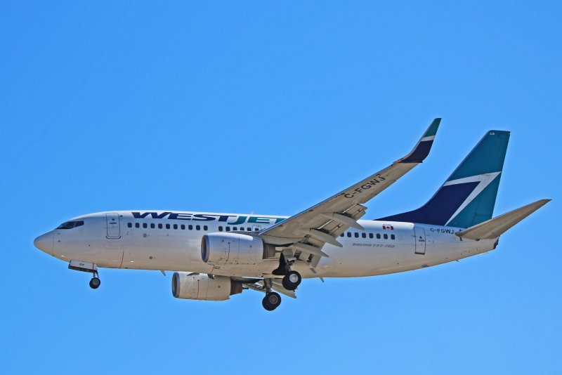 Боинг 737-700
