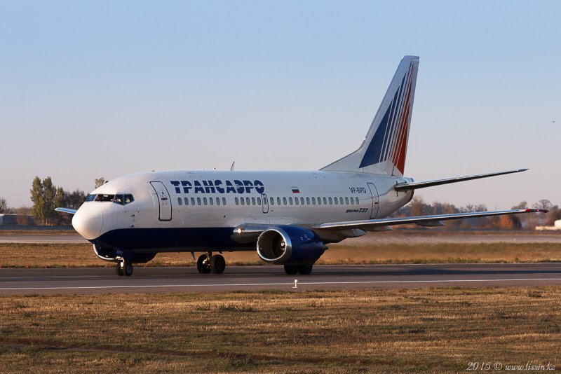 737 Max 7