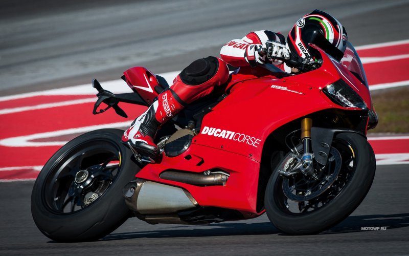 Ducati 1199 Panigale Superbike мотоцикл