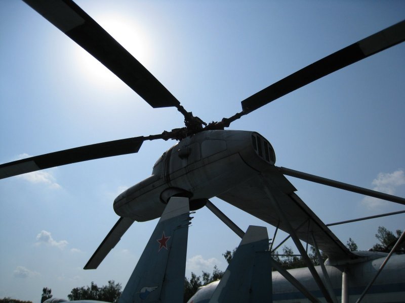 Ми-12 вертолёт