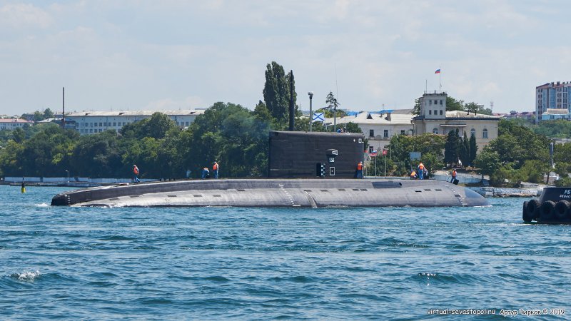 Дизель-электрическая подводная лодка "Ростов-на-Дону"