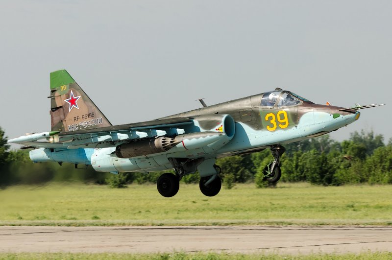 Самолёт-Штурмовик Су-25