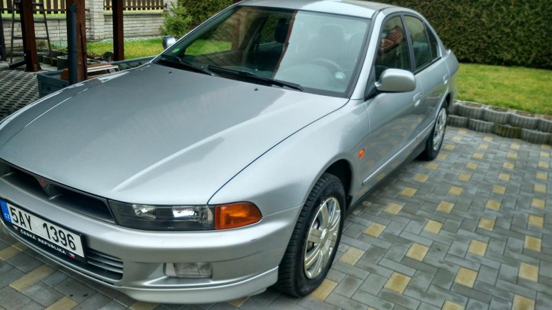 Mitsubishi Galant 8