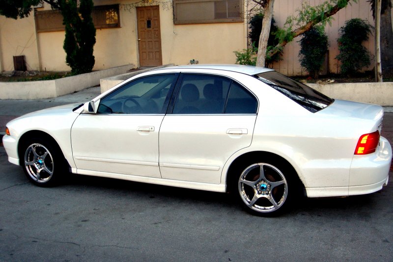 Mitsubishi Galant 8 поколение седан
