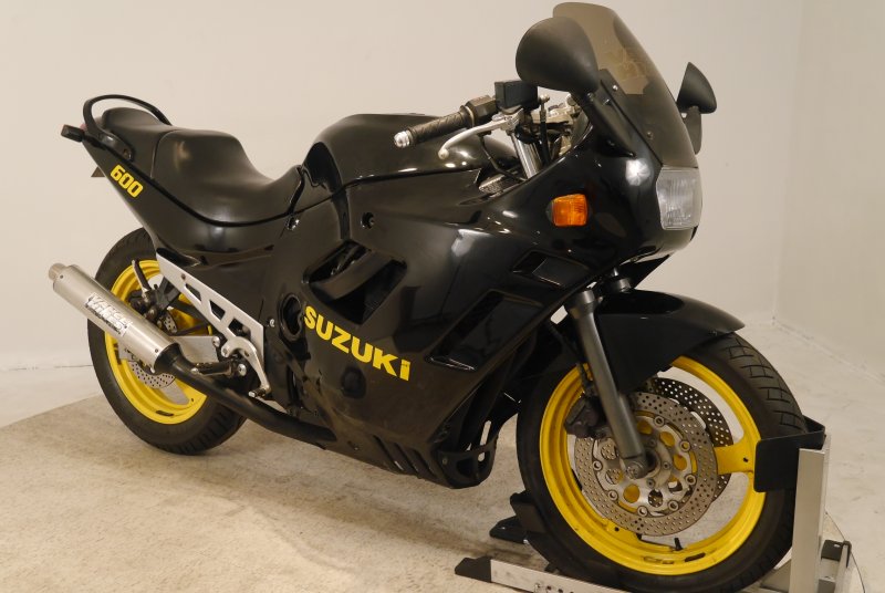 Suzuki Katana gsx600f 1