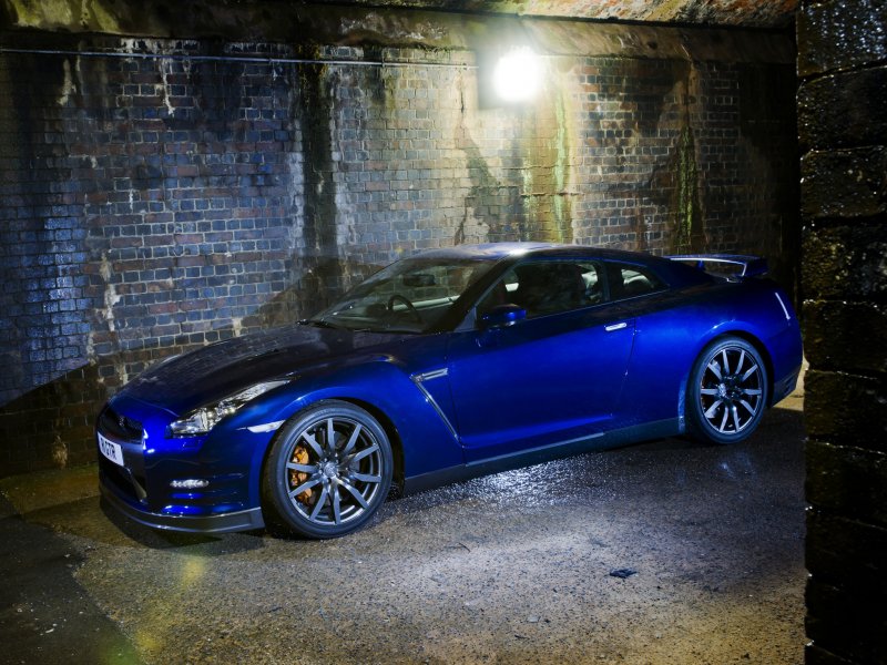 Nissan Skyline GTR r35 Темносиний