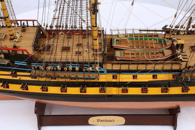 Корабль HMS Vanguard
