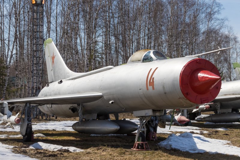 Су-11 перехватчик