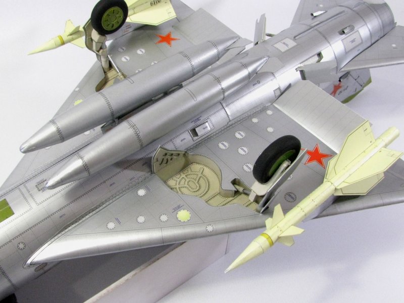 Самолёт Су-9 модель