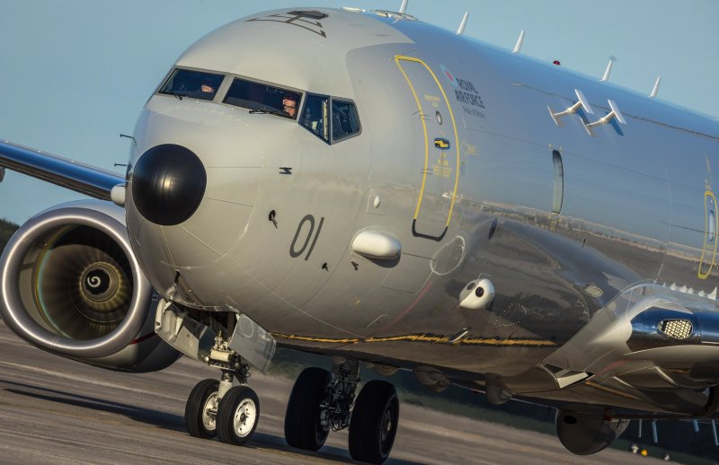 8sw65z самолет Посейдон