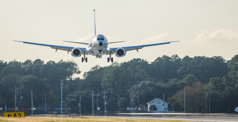 Самолёт Посейдон p8
