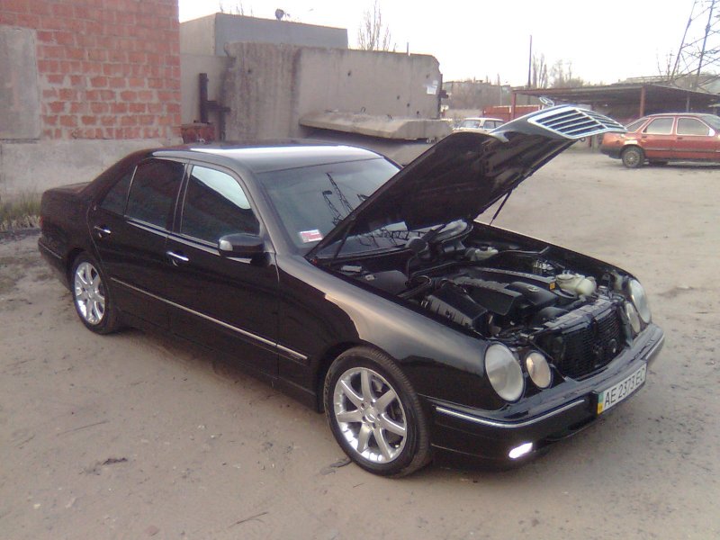 Мерседес Бенц w210 AMG