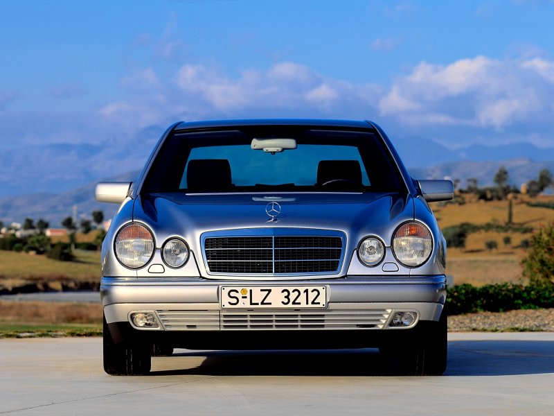 Mercedes-Benz w210