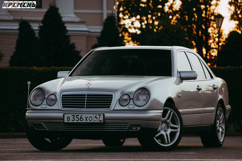 Мерседес Бенц w210