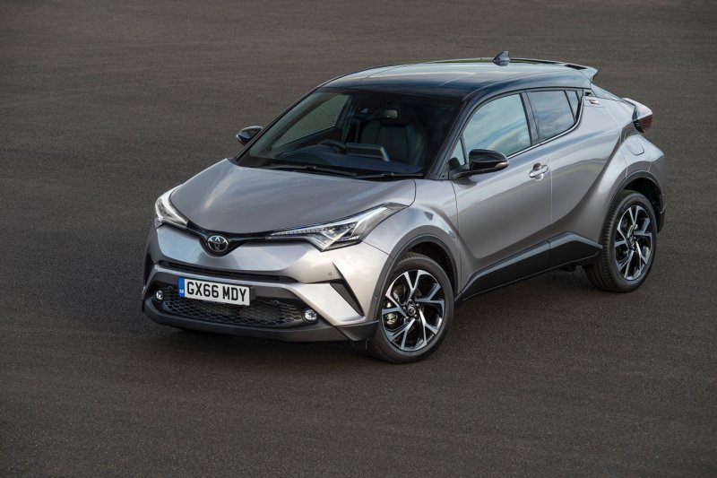 Тойота c-HR 2017