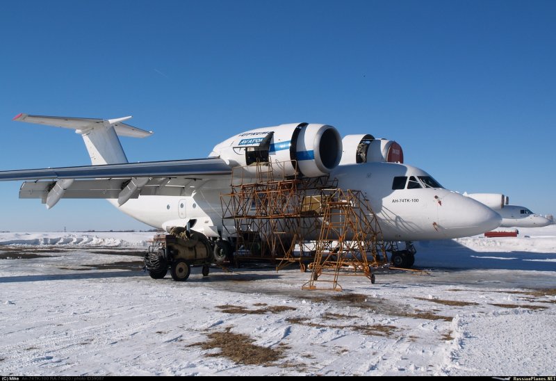 АН 74 грузовой отсек