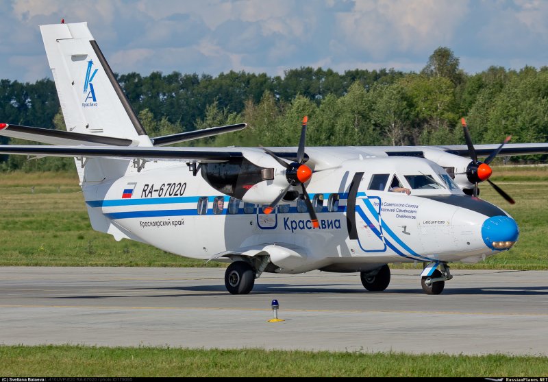 Let l-410 Turbolet кабина