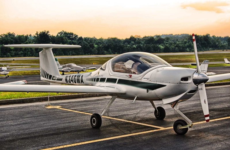 Diamond aircraft dv20