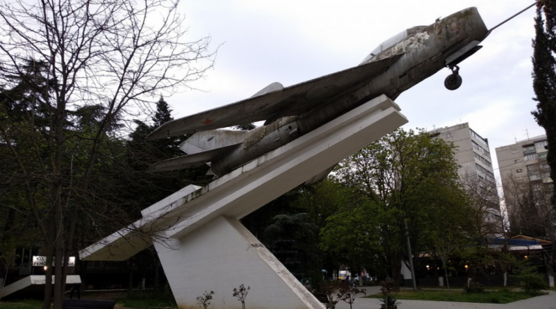 Сочи памятник истребителю
