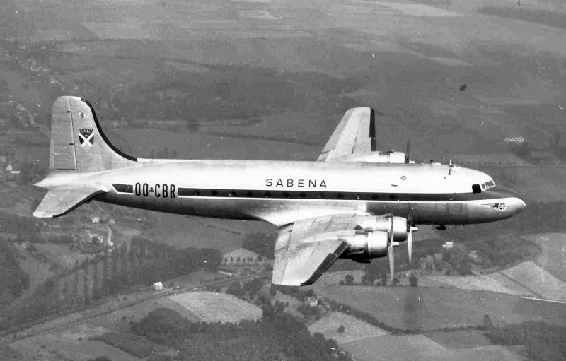 Полярный Douglas DC-4