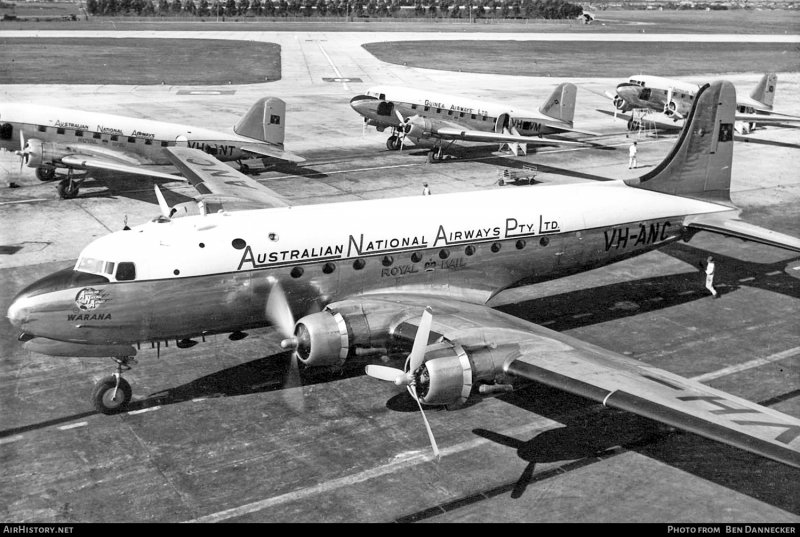 Douglas DC 3 военных лет
