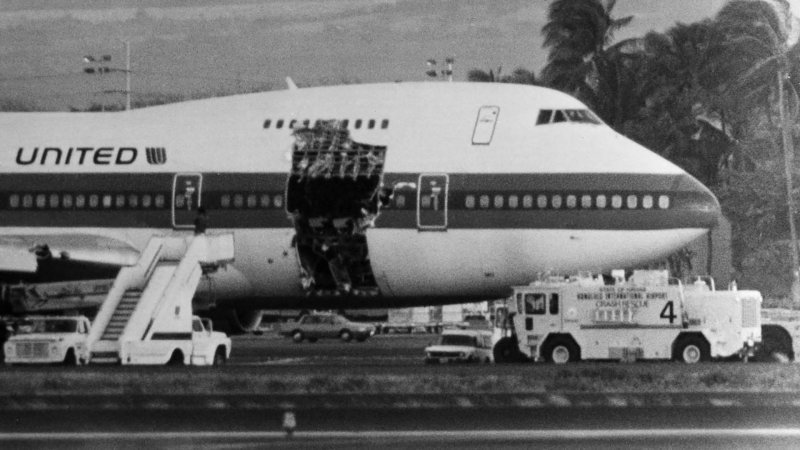 Инцидент с Boeing 747 над Явой
