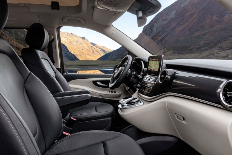 Mercedes Benz v class AMG 2020