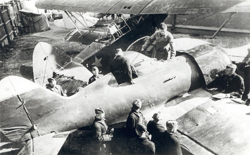 И-16 В Испании