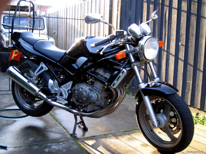 Мотоцикл Suzuki Bandit 250