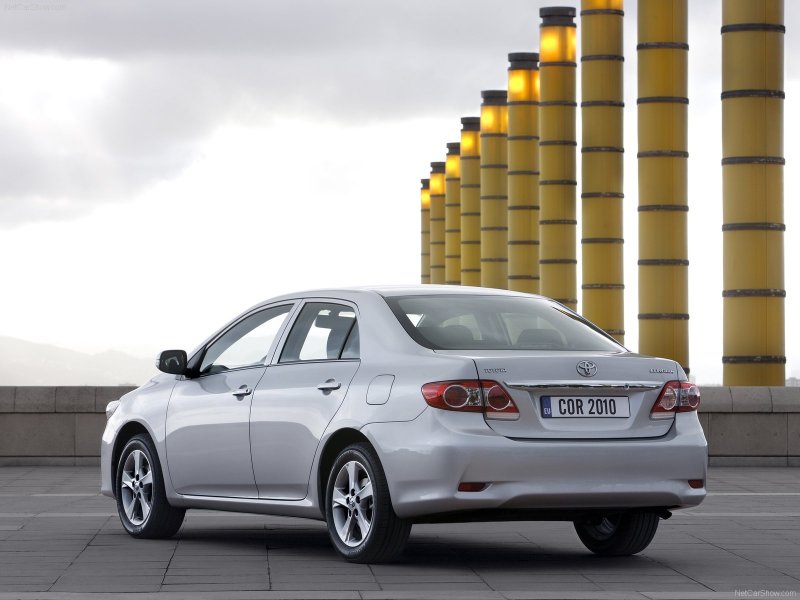 Toyota Corolla (e150) седан