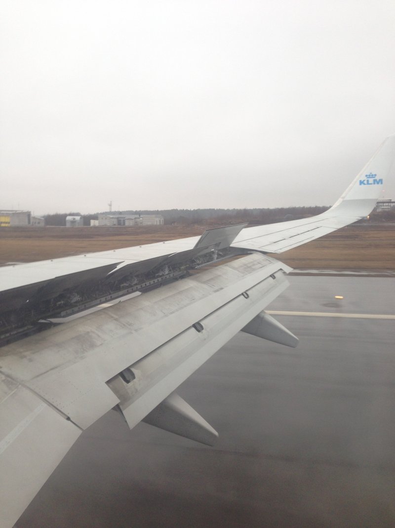 Embraer EMB 175 Jet салон
