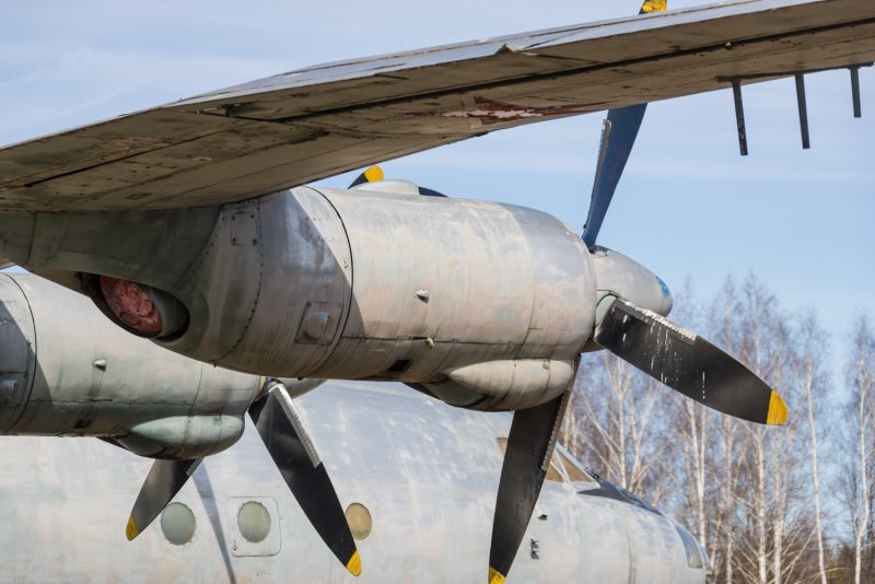 Двигатель АН 12
