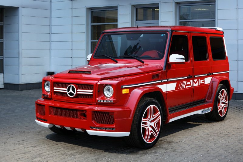 Mercedes g63 AMG красный