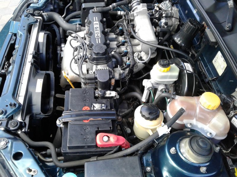 Daewoo Nexia 2007 под капотом