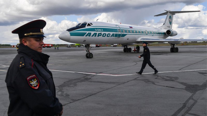 Ту-134 пассажирский самолёт