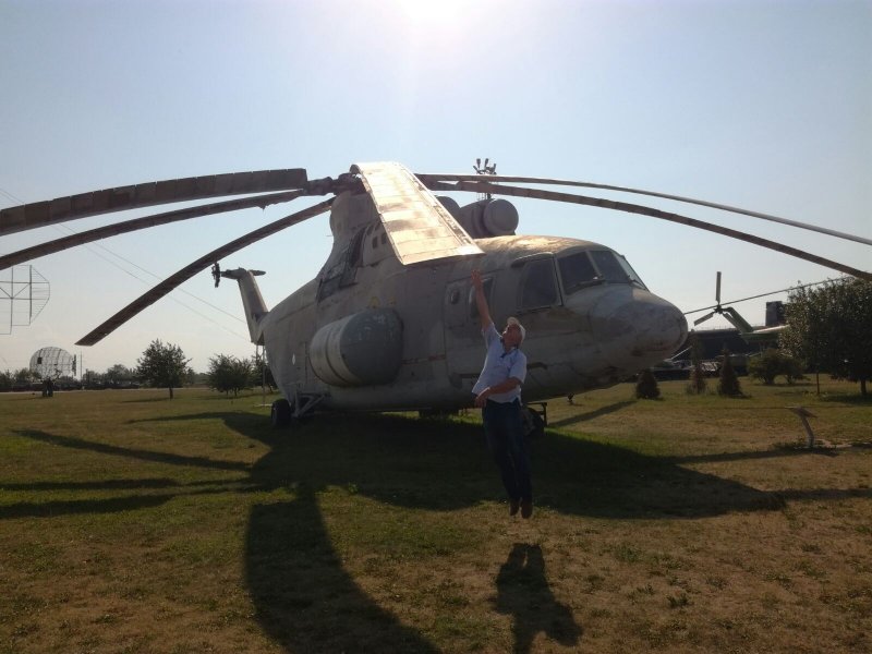 Вертолет большой за 2000