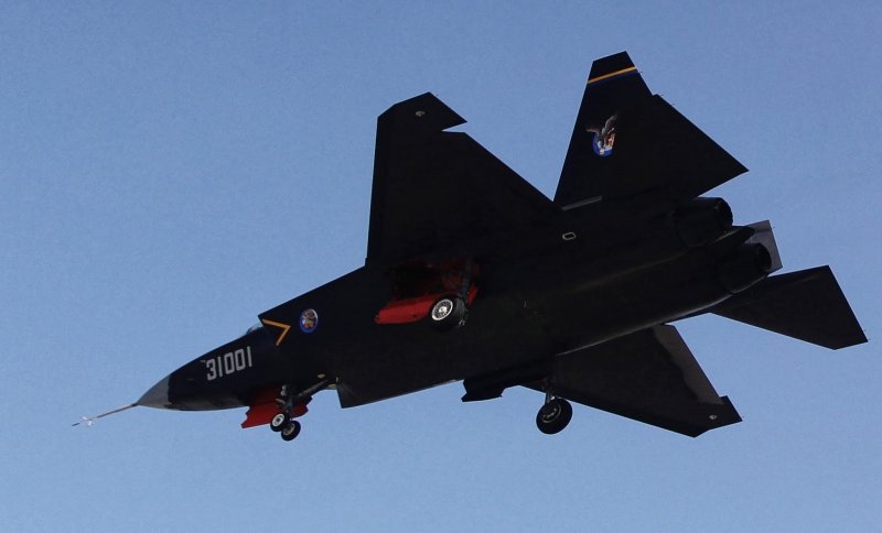 J-31 истребитель