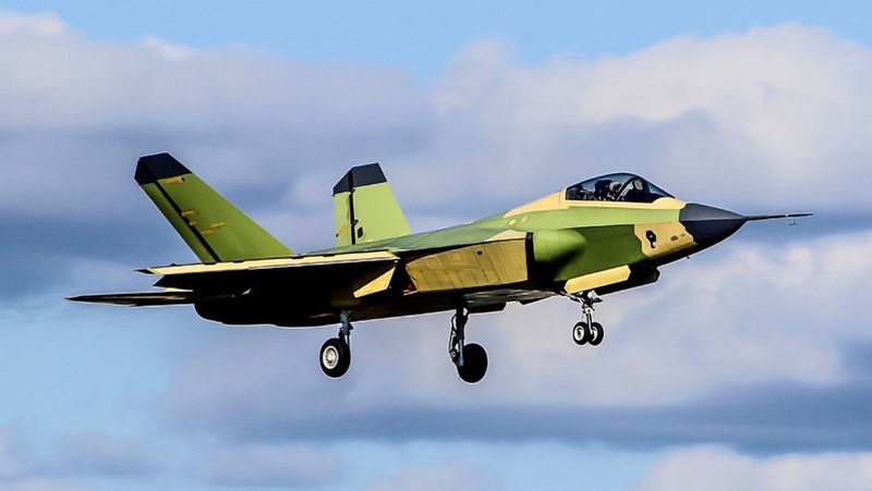 Китайский стелс-истребитель j-31