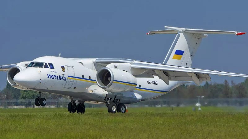 АН-158 пассажирский самолёт