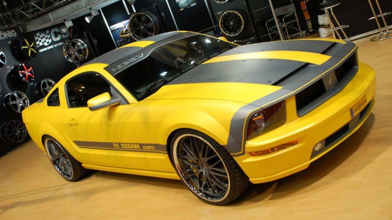 Mustang матовый желтый