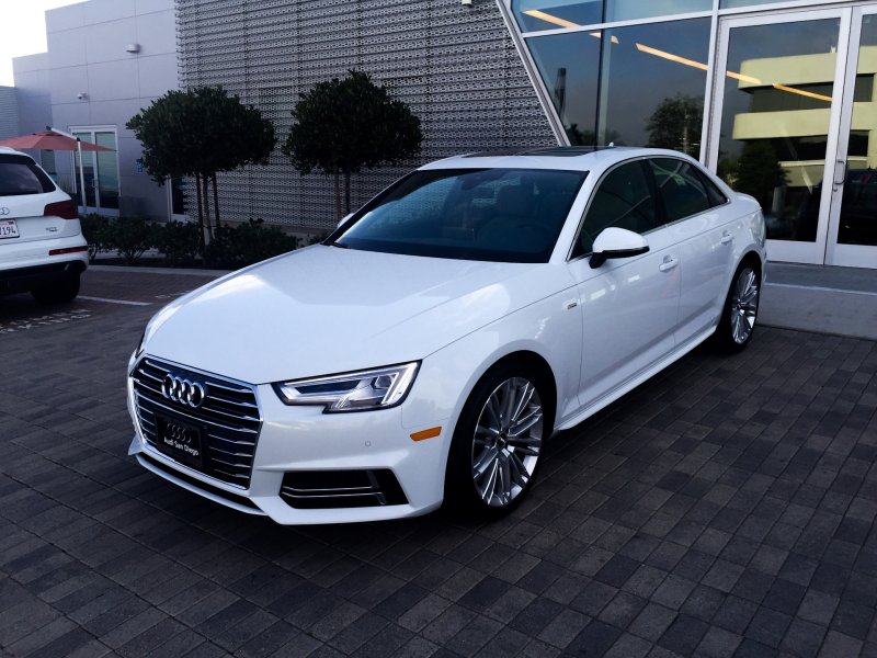 Audi a4 2020 белая