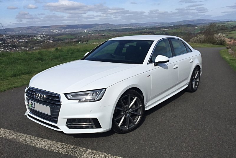 Audi a4 b9 s line