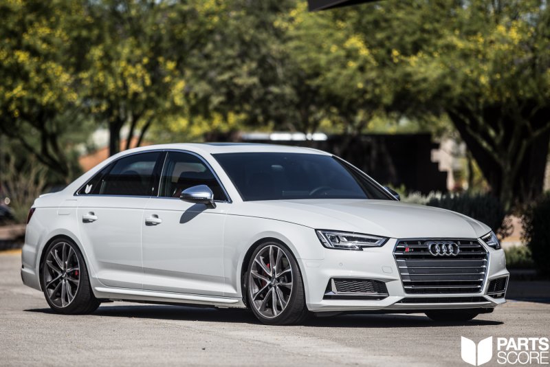 Audi a4 b9 белая