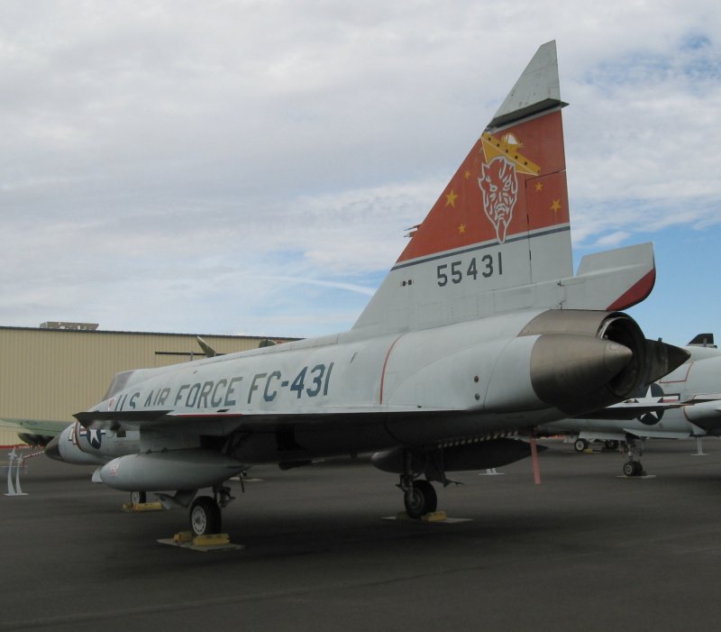 Convair f-102 Delta Dagger
