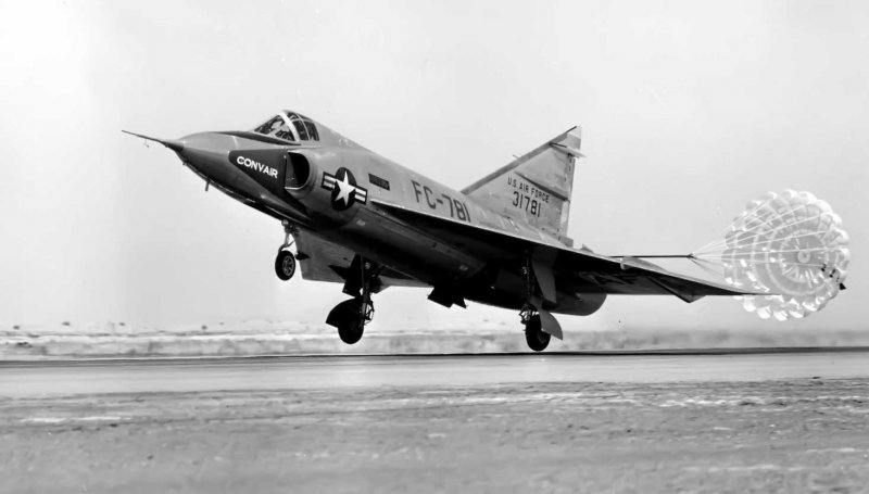 Convair f-102 Delta Dagger