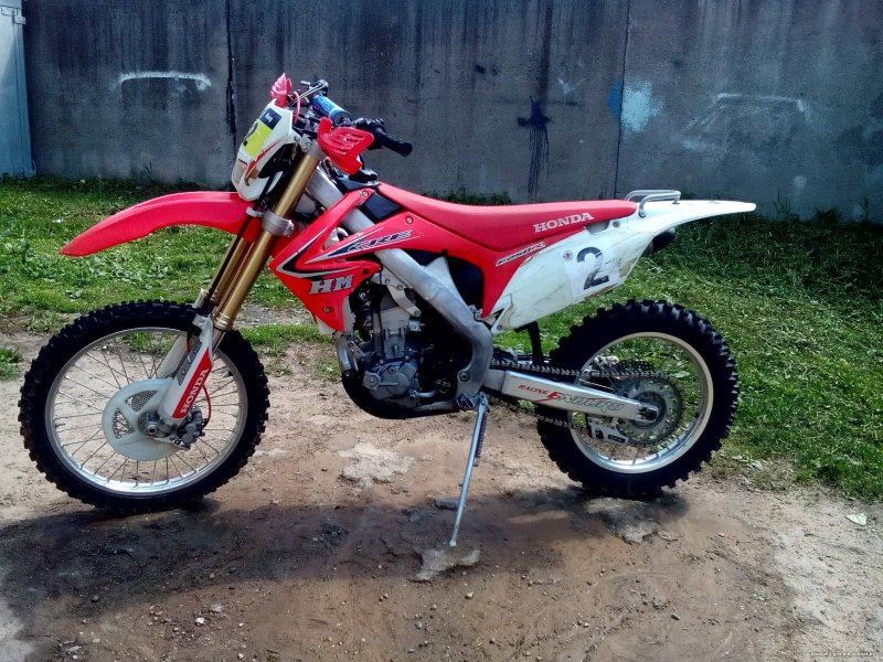 Мотоцикл m1nsk SCR 250