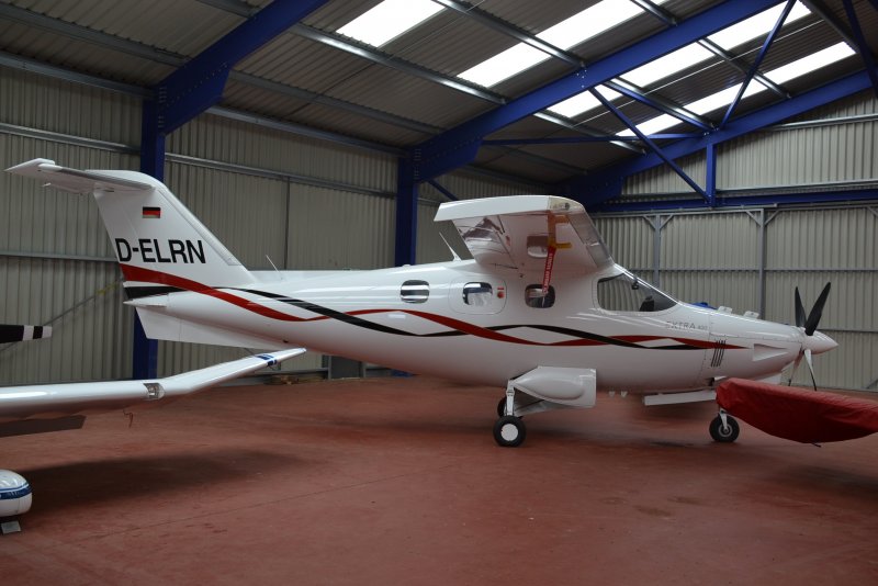 Самолёт Extra 300l/LP