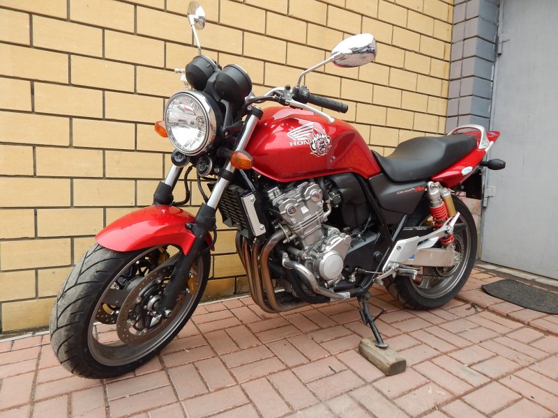 Honda CB 400 super