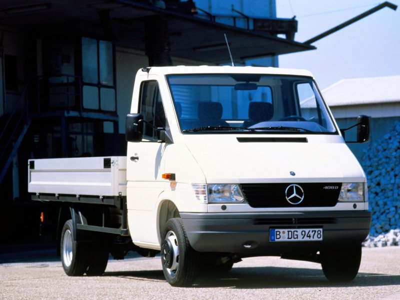 Mercedes-Benz Sprinter грузовой бортовой