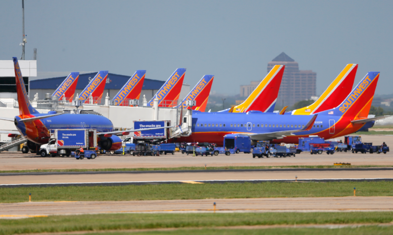 Списанный Боинг 737 Southwest